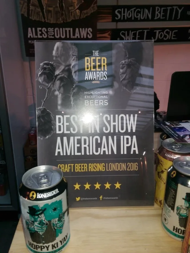 Best in Show, American IPA, Craft Beer Rising London 2016, next to a can of Hoppy Ki Yay